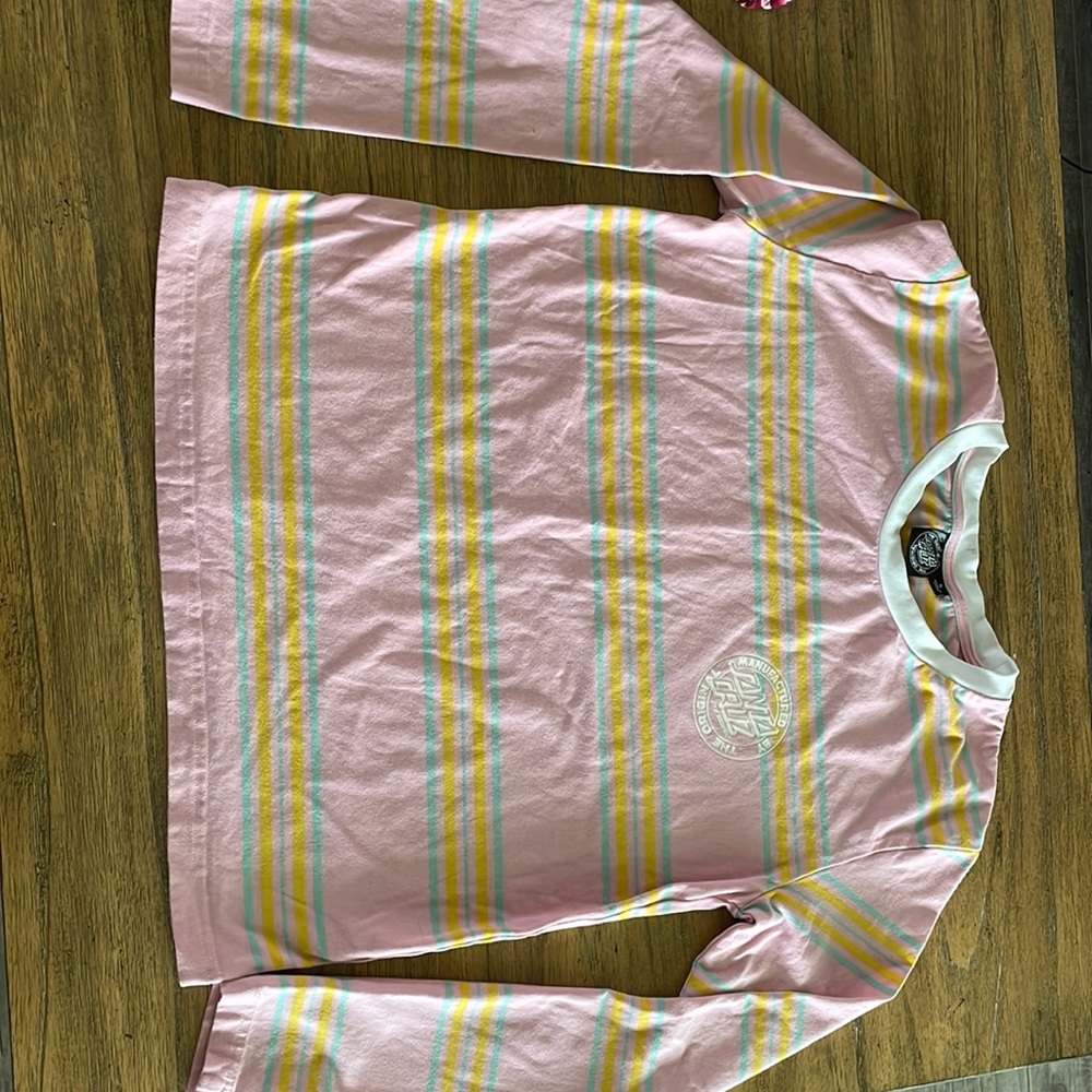 The original Santa Cruz long sleeve women’s shirt size S
